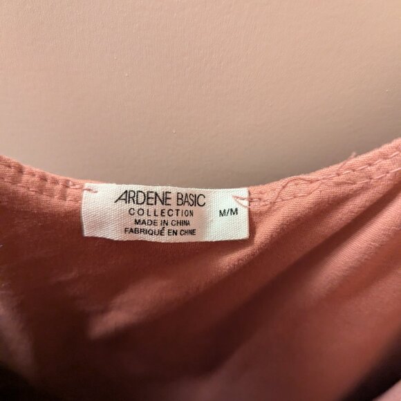 Pink midi dress with slit - Picture 2 of 3